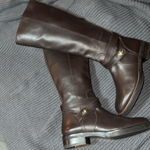 Coach Brown Leather Tall Boots. đź’‹FINAL SALE PRICEđź’‹ - Picture 2 of 7